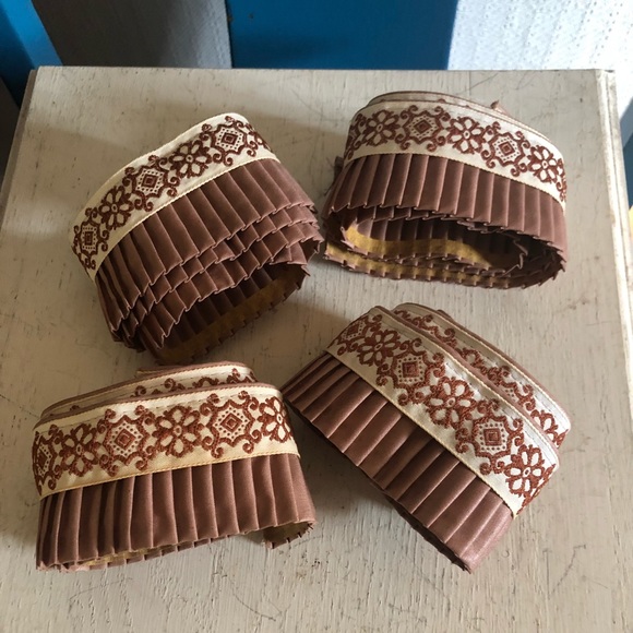 Vintage Fancy Border Trim - Picture 1 of 3